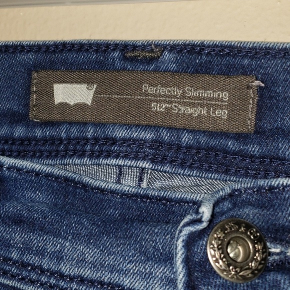 Levi's perfectly slimming jeans - Picture 3 of 6